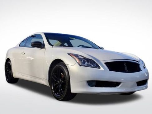 Used 2009 INFINITI G37 x w/ Premium Pkg image 1