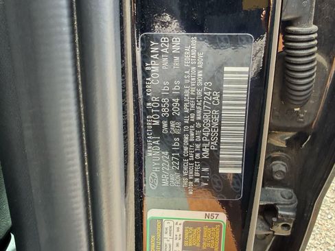 Used 2024 Hyundai Elantra Limited FWD image 27