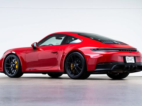 Used 2026 Porsche 911 Carrera GTS RWD image 5