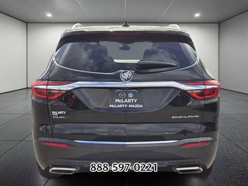 Used 2018 Buick Enclave Essence FWD image 4