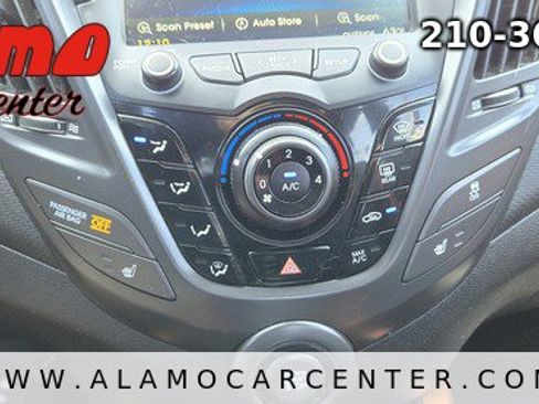 Used 2016 Hyundai Veloster Turbo image 40