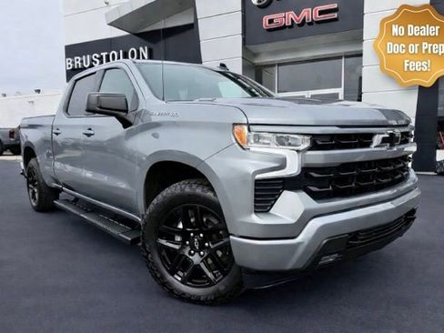 Used 2025 Chevrolet Silverado 1500 RST w/ Convenience Package II AWD/4WD image 3