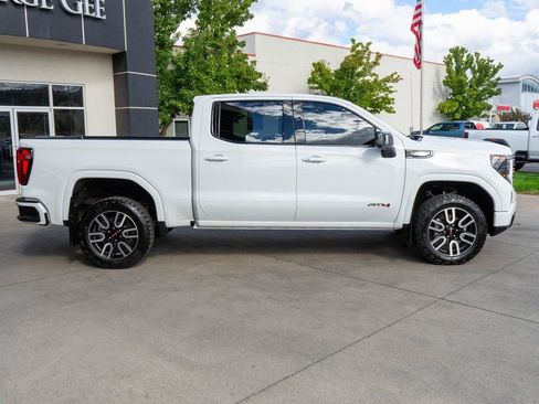 Used 2024 GMC Sierra 1500 AT4 w/ AT4 Preferred Package AWD/4WD image 14