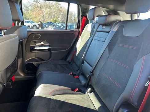 Used 2025 Mercedes-Benz GLB 35 AMG 4MATIC image 22