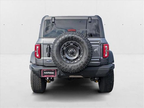 New 2025 Ford Bronco Badlands image 7