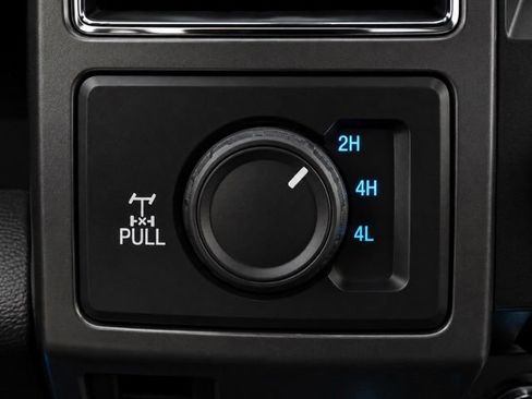 Used 2018 Ford F150 XLT w/ Equipment Group 302A Luxury AWD/4WD image 36