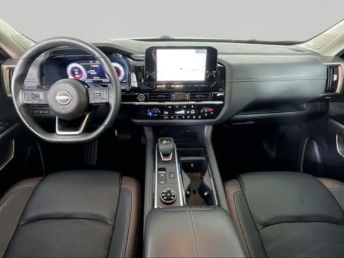 Used 2024 Nissan Pathfinder Platinum w/ Cargo Package AWD/4WD image 7