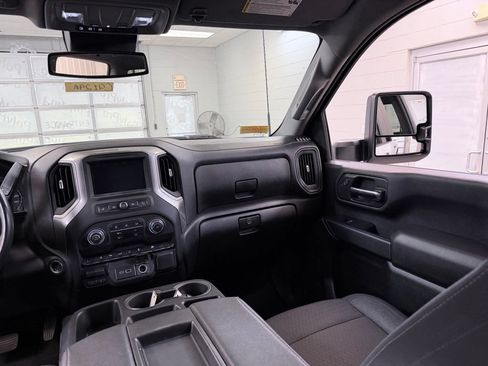 Used 2024 Chevrolet Silverado 2500 Custom w/ Custom Value Package AWD/4WD image 28