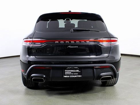 Certified 2023 Porsche Macan image 7