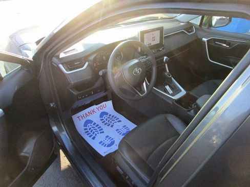 Used 2023 Toyota RAV4 XLE Premium image 18