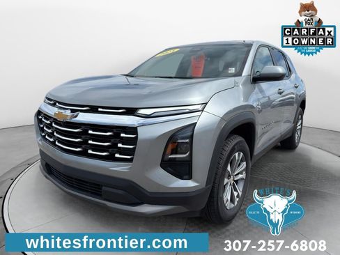 Used 2025 Chevrolet Equinox LT AWD/4WD image 1