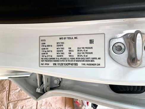 Used 2023 Tesla Model 3 Standard Range RWD image 33