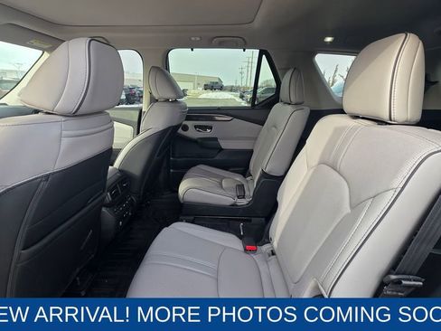 Used 2025 Honda Pilot Elite image 13