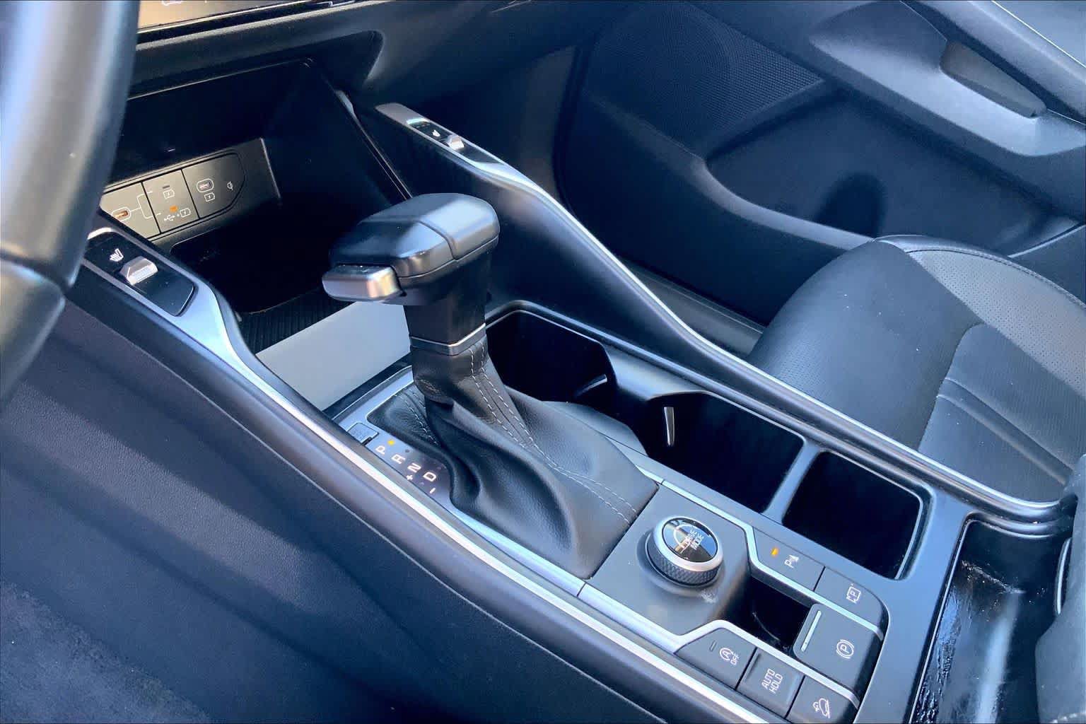Used 2025 Kia Sorento S w/ Panoramic Sunroof Package FWD image 14