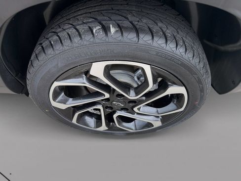 Used 2024 Chevrolet Trax RS FWD image 10