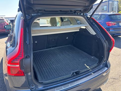 Used 2020 Volvo XC60 T5 Inscription AWD/4WD image 9