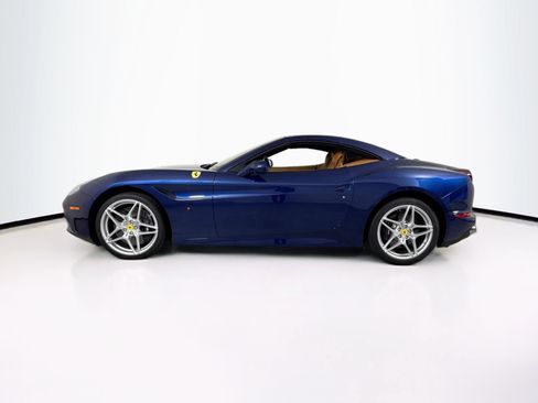 Certified 2015 Ferrari California T RWD image 4