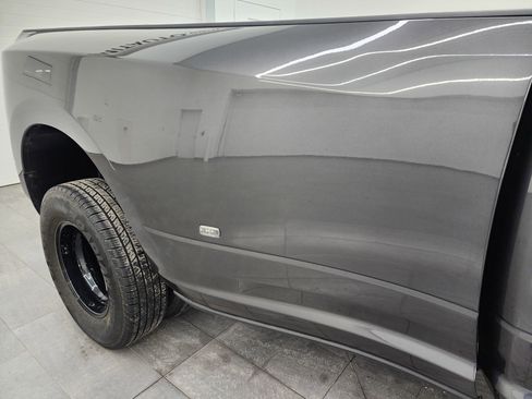 Used 2023 RAM 3500 Laramie w/ Night Edition image 25