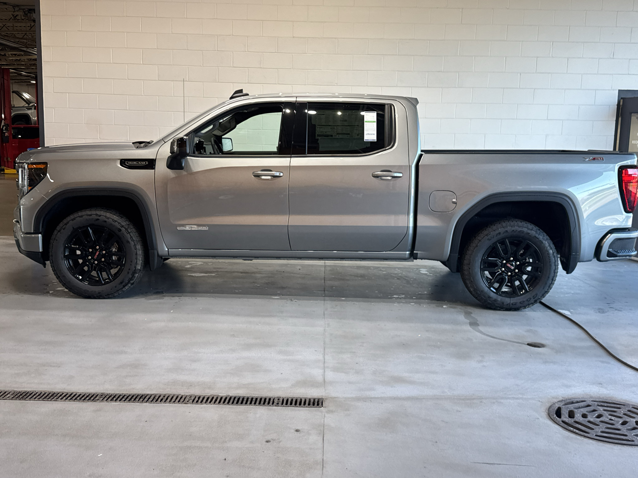 New 2026 GMC Sierra 1500 Elevation w/ Preferred Package AWD/4WD image 2
