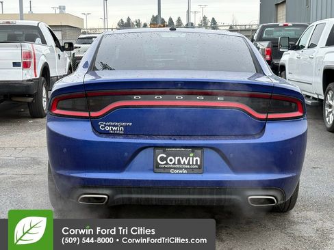 Used 2020 Dodge Charger SXT image 6