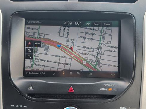 Used 2015 Ford Explorer XLT w/ Equipment Group 202A FWD image 18