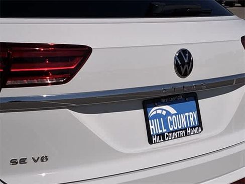 Used 2023 Volkswagen Atlas Cross Sport SE w/ Black Wheel Package image 13