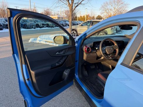 Used 2026 Chevrolet Equinox RS image 8