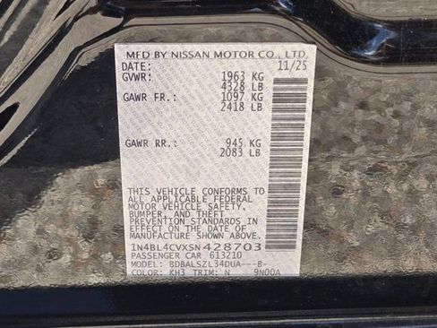 Used 2025 Nissan Altima 2.5 SR FWD image 33