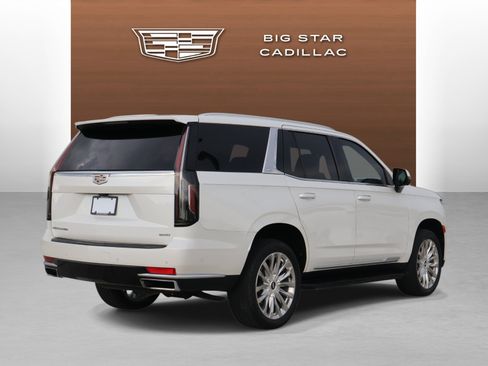 Used 2024 Cadillac Escalade Premium Luxury RWD image 5