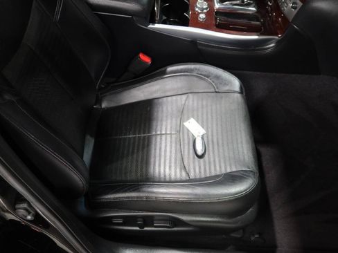 Used 2015 INFINITI Q70 3.7 w/ Sport Package RWD image 26