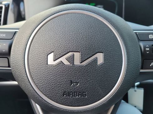 Certified 2023 Kia Sportage LX AWD/4WD image 30