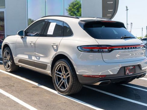 Used 2020 Porsche Macan AWD/4WD image 18