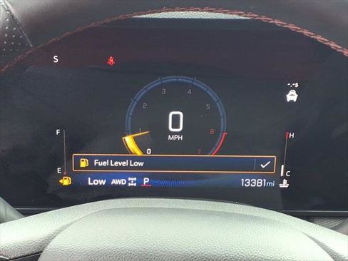 Used 2025 Chevrolet TrailBlazer RS AWD/4WD image 14