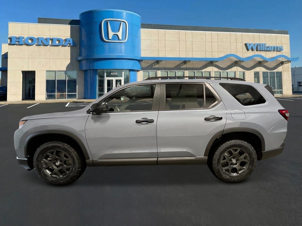 New 2026 Honda Pilot TrailSport image 2