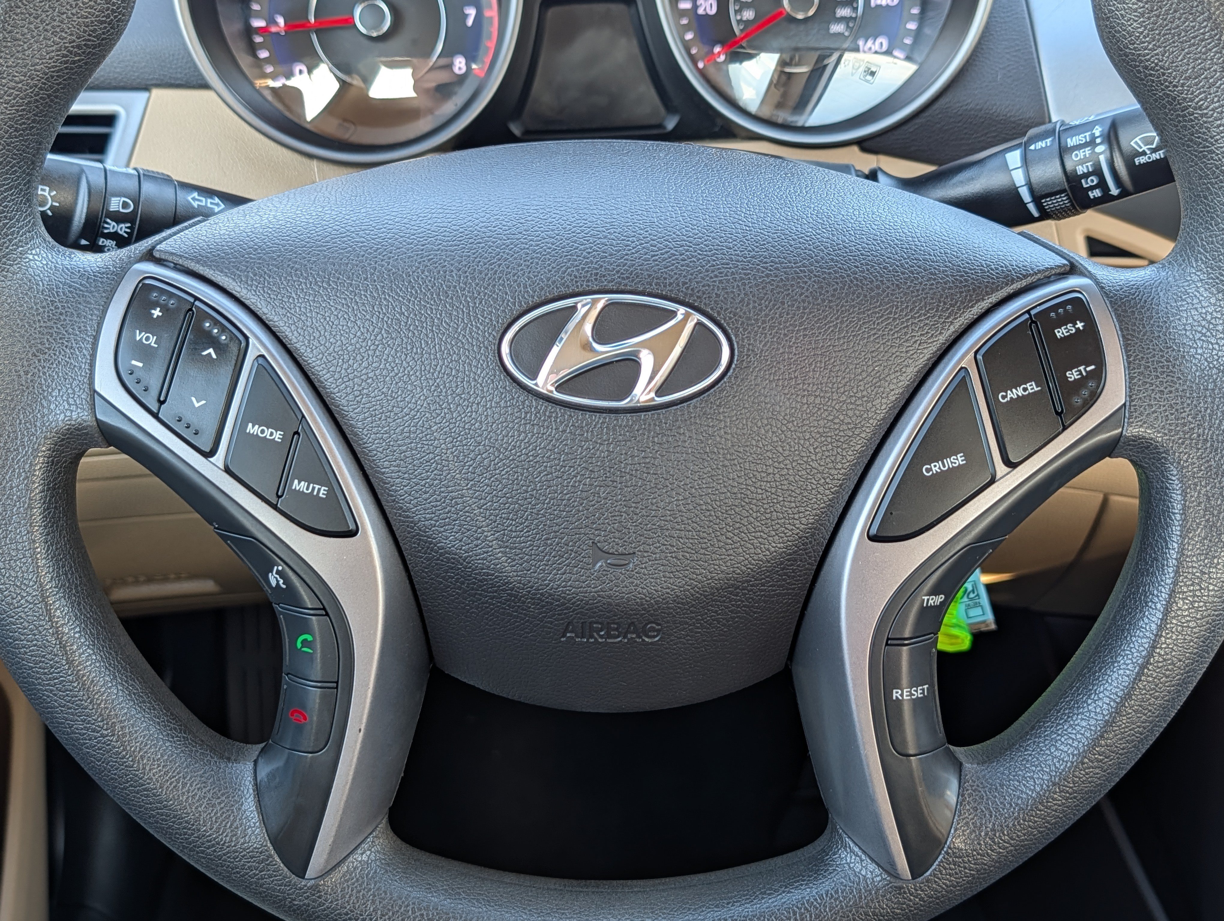 Used 2013 Hyundai Elantra GLS w/ Preferred Pkg FWD image 25