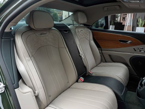 Certified 2024 Bentley Flying Spur W12 image 55