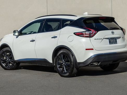 Used 2017 Nissan Murano SV w/ Premium Plus Package image 3