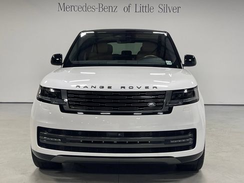 Used 2025 Land Rover Range Rover SE AWD/4WD image 9