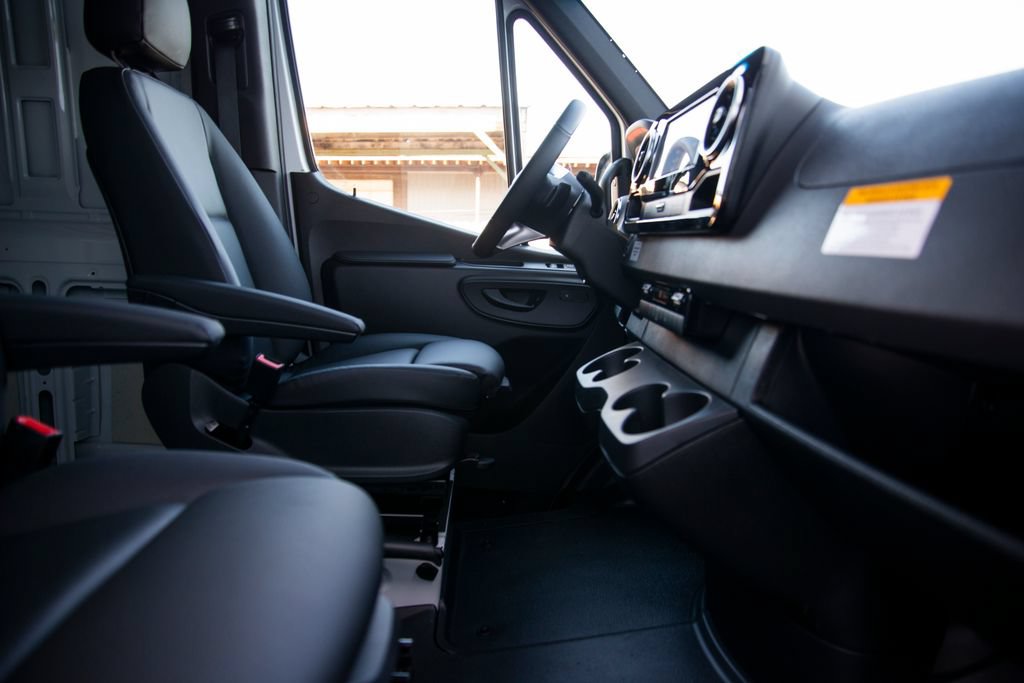 New 2026 Mercedes-Benz Sprinter 2500 image 15