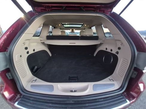 Used 2018 Jeep Grand Cherokee Limited w/ Luxury Group II image 17