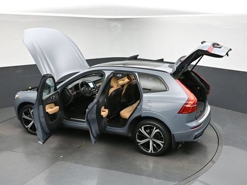 Used 2023 Volvo XC60 B5 Ultimate w/ Climate Package FWD image 47
