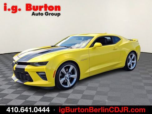 Used 2017 Chevrolet Camaro SS RWD image 3