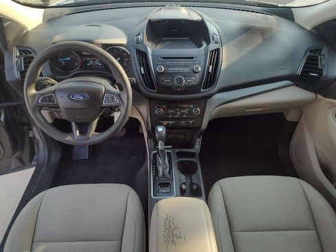 Used 2017 Ford Escape SE image 10