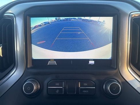 Used 2020 Chevrolet Silverado 1500 LT w/ Convenience Package image 21