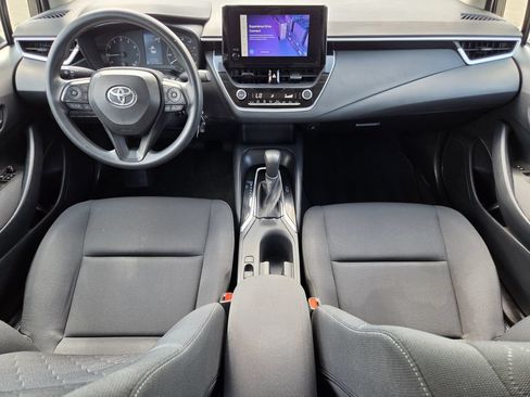 Used 2025 Toyota Corolla LE FWD image 13