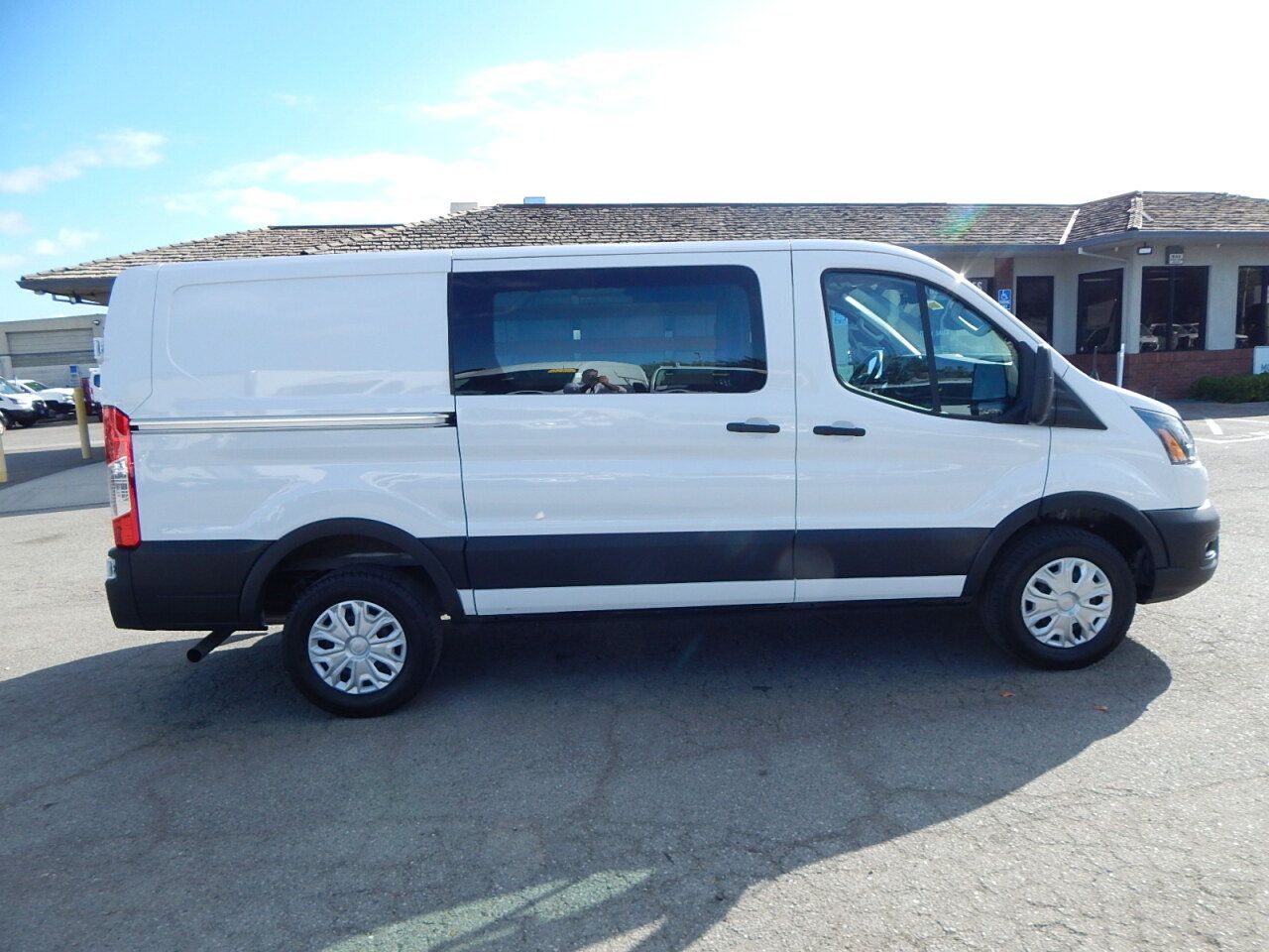 Used 2025 Ford Transit 250 Low Roof w/ Exterior Upgrade Package RWD image 9