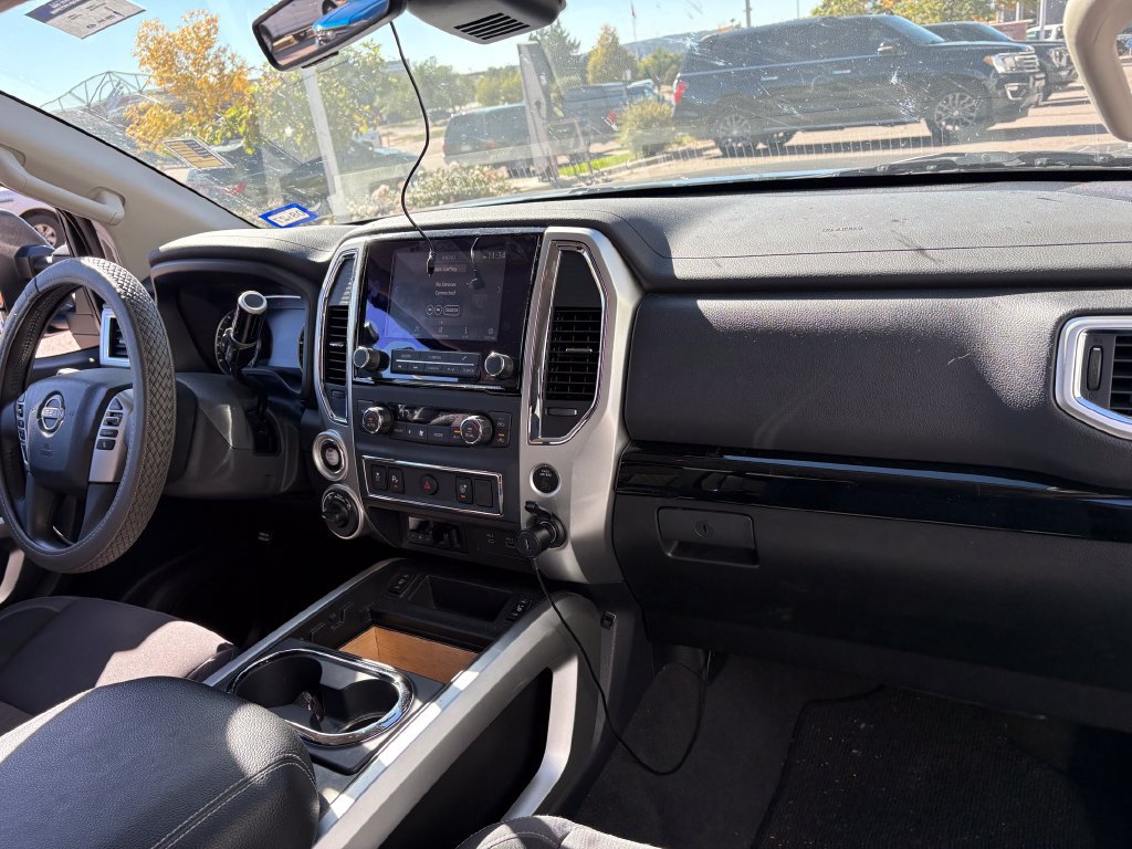 Used 2024 Nissan Titan SV w/ SV Convenience Package AWD/4WD image 29