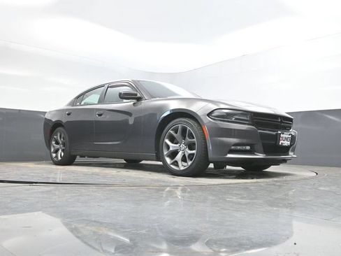 Used 2015 Dodge Charger SXT RWD image 46