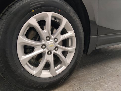 Used 2019 Chevrolet Equinox LT FWD image 31