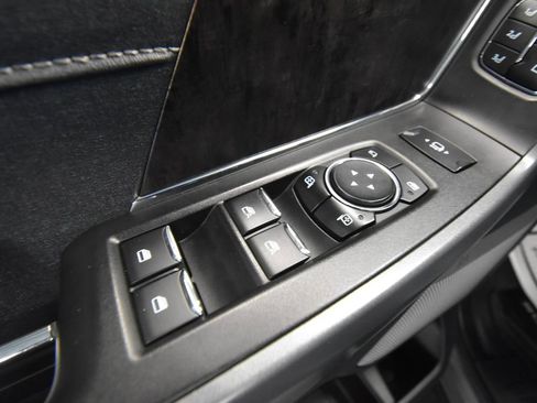 Used 2023 Ford F250 Lariat w/ Tremor Off-Road Package image 5